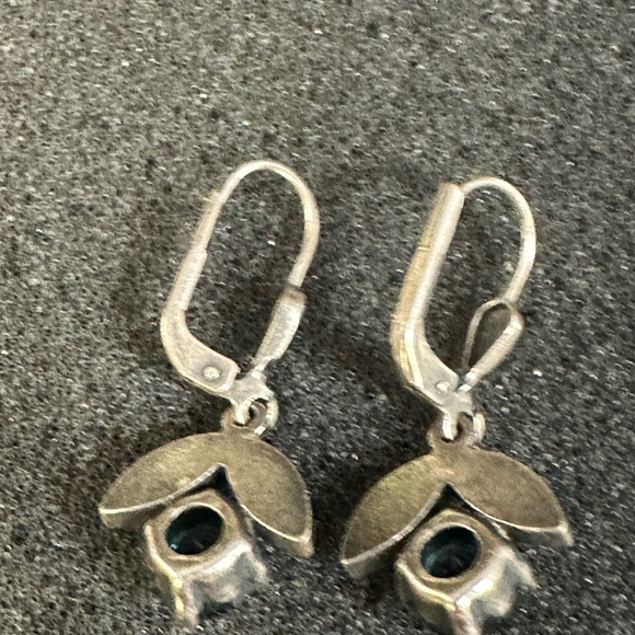 Round Blue and Fuscia stones. Lever Back Earrings - Pewter Tone. - Picture 4 of 4